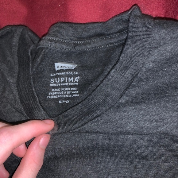 Levi t-shirt - Picture 3 of 3